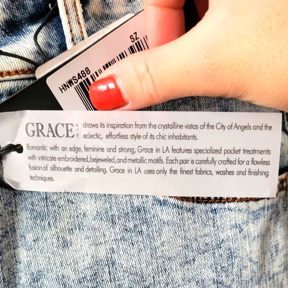 NWT Grace jeans with side tape - Picture 4 of 8